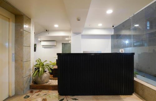 Sadar Hotel | Uptown Hotel