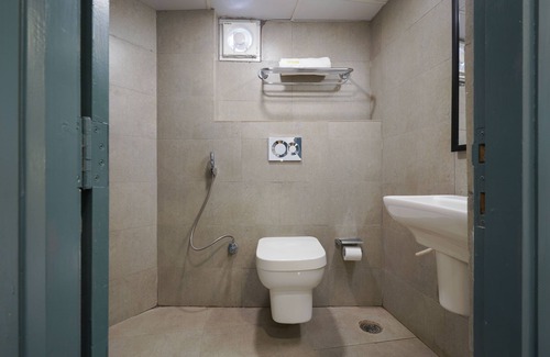 Sadar Hotel | Uptown Hotel