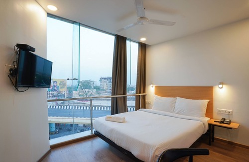 Sadar Hotel | Uptown Hotel