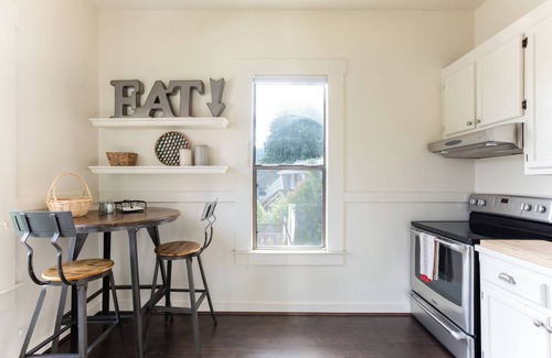 Mill Valley Apartment | Uptown in Downtown Mill Valley! The only 3bd/2ba in the heart of the city!