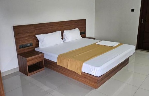 Kalamassery Hotel | Uptown Inn