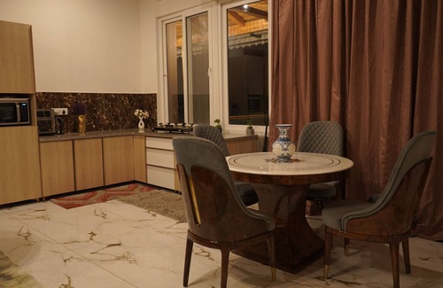 Kaul Apartment | Uptown Kingdom The Luxury Homestay