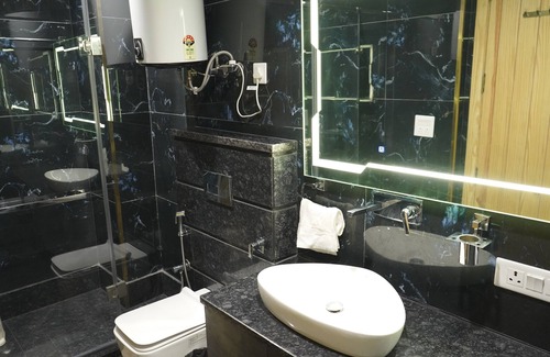 Kaul Apartment | Uptown Kingdom The Luxury Homestay