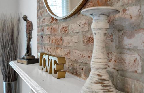 Uptown Historic District Apartment | Uptown Nola Historic Home Parking