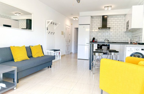 Nerja Apartment | Urb. Jardines de Burriana, 1 bed Ground floor, step free - PRIVATE PARKING
