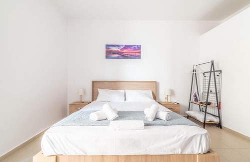 Heraklion Apartment | Urban Apt Next University 17