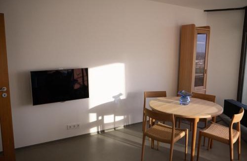 Oberdorla Apartment | Urban Art Living - Your temporary home