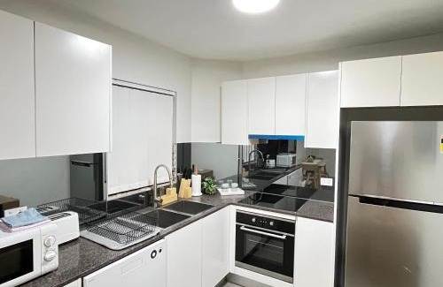 Hillsdale House | Urban Beachside Escape near Eastgardens