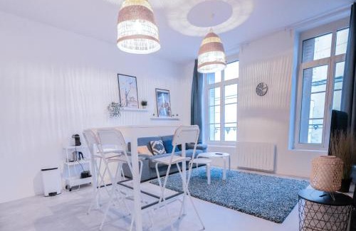 Bollee Apartment | Urban Calm Bright & Modern Stay