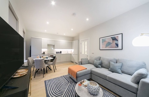 Covent Garden Apartment | Urban Chic - Acre