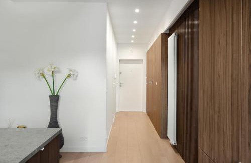Srodmiescie Apartment | Urban Chic - City Center - Huge and Comfortable -Narutowicza