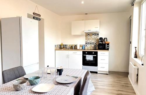Roanne Apartment | Urban Chic Studio 10 min de la gare