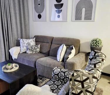 Greater Johannesburg Metropolitan Area Apartment | Urban Contempo Lush