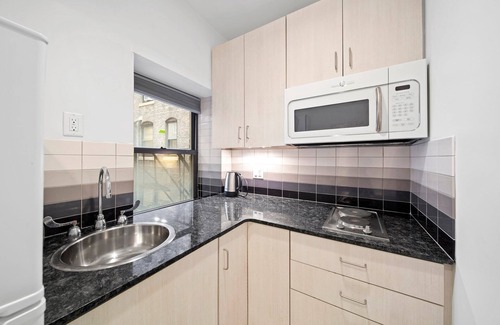 Beacon Hill Apartment | Urban Elegance Studio near State House