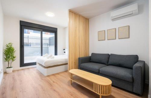San Sebastian de los Reyes Apartment | Urban Executive Suites with parking and pool