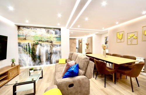 Lugo Apartment | Urban Essences by Lugo Collection