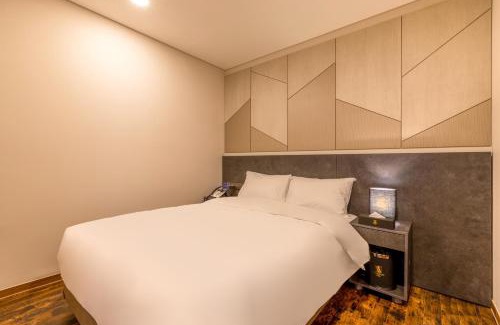 Goyang Hotel | Urban-Est Hotel