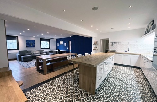 Quartier Sainte-Marguerite Apartment | Urban Flat 166 - 4BDR Luxury Apartment in Center of Paris