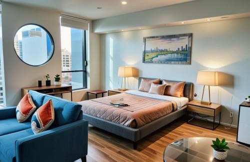 Pico-Union Apartment | Urban Gorgeous Hollywood Living with rooftop views and BBQ, GYM