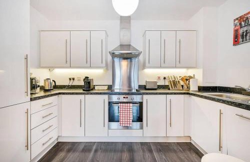 London Borough of Hounslow Apartment | Urban Green Getaway