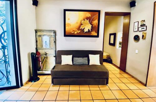 Guadalajara House | Urban Hacienda downtown, tranquil, spacious, jacuzzi