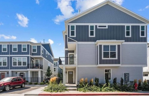 South Salt Lake House | Urban Haven SLC - 2 Car Garage FAST Wifi