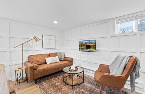 Northeast Park Hill Apartment | Urban Hideaway - Charming 2 Bedroom Apartment Close to Denver's Best Attractions