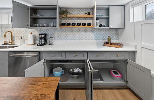 Northeast Park Hill Apartment | Urban Hideaway - Charming 2 Bedroom Apartment Close to Denver's Best Attractions