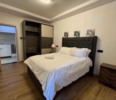 Thompson Estate Apartment | Urban Home