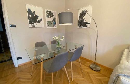 Cit Turin Apartment | Urban Jungle apt Self Checkin Metro Train