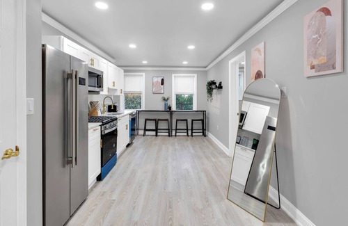 Jersey City Bed & Breakfast | Urban Loft with City Views