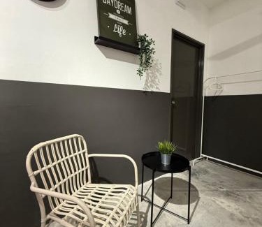 Kampung Ladang Tok Pelam Apartment | URBAN MONO STUDIO for 2Pax -9Min to PasarPayang-MayangMall-Drawbridge