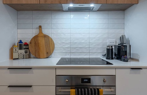 Christchurch City Centre House | Urban Nest Explorer: Walk to City, Free Parking