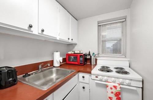 Graduate Hospital Apartment | Urban Nest Rittenhouse Escape