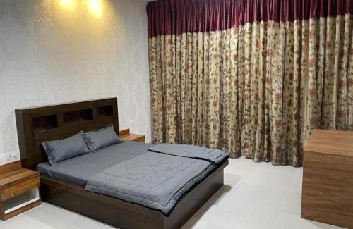 Hadapsar House | Urban Nest - Viman Nagar- 1 km from Airport