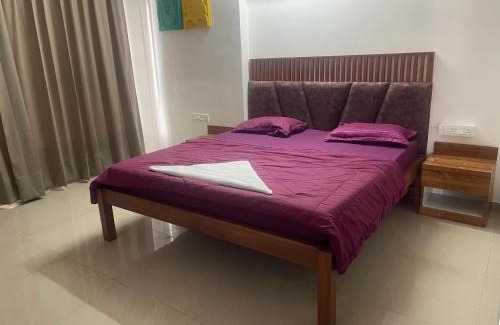 Hadapsar House | Urban Nest - Viman Nagar- 1 km from Airport