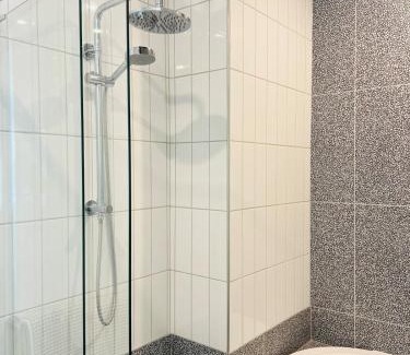 Kensington Apartment | Urban Oasis in Kensington close to Melbourne CBD