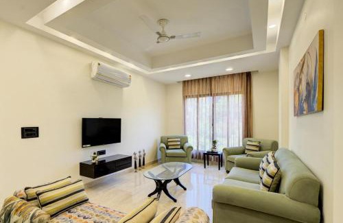 Preet Vihar Apartment | Urban Oasis