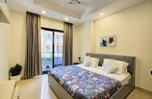 Preet Vihar Apartment | Urban Oasis