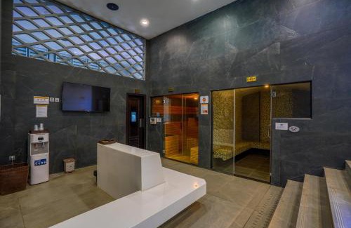 Chamkar Mon Hotel | URBAN PALACE