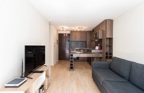 Downtown Santiago Apartment | Urban Red 2BR W/Wifi, Tv, Pool & Gym