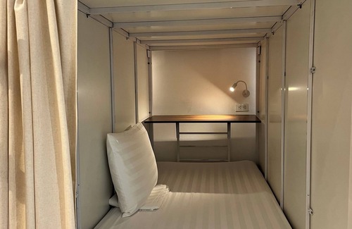 Hoan Kiem Bed & Breakfast | Urban Slumber Hostel