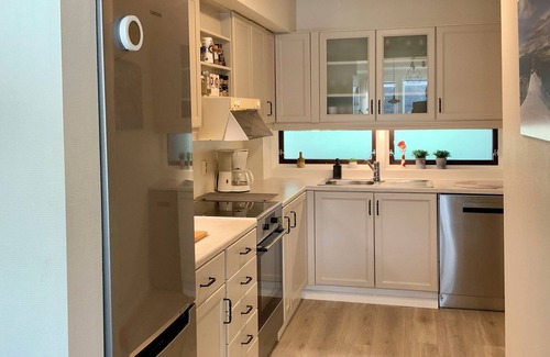 Stavanger Apartment | Urban tranquility near downtown