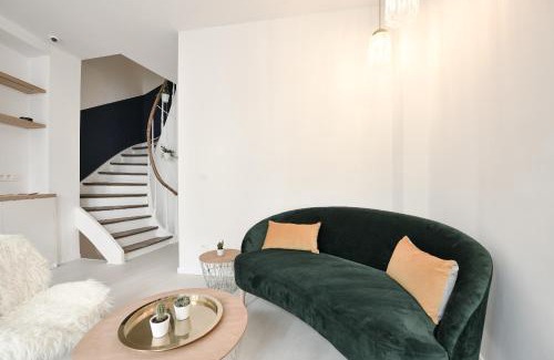 Dansaert Bed & Breakfast | Urban Walls
