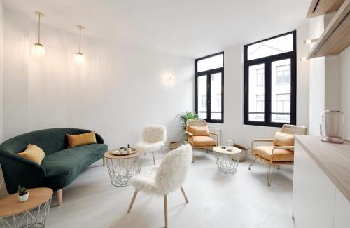 Dansaert Bed & Breakfast | Urban Walls
