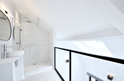 Dansaert Bed & Breakfast | Urban Walls