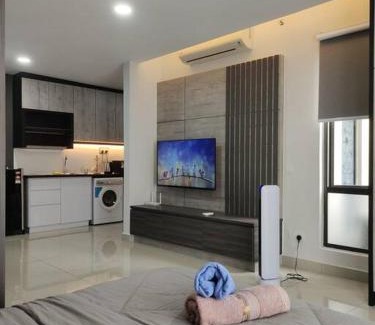 Batu Caves Apartment | Urban360 Pool view with Netflix and wifi