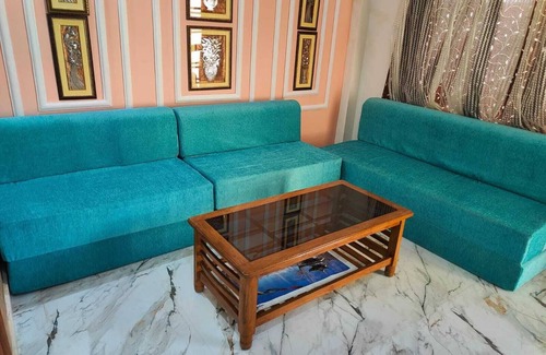 Bara Banki Hotel | Urbanaid Uniworld