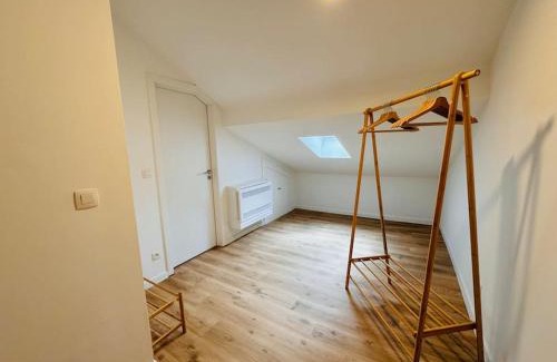 Saint-Laurent Apartment | Urbanchic Appartement Evasion 3D