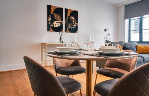 Saint-Laurent Apartment | Urbanchic atmosphère 2D